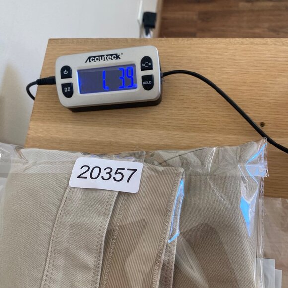 Chicos Jeans Womens 4 US 20 Plus Beige So Slimming Stretch Skinny Ankle Twill - Picture 12 of 12